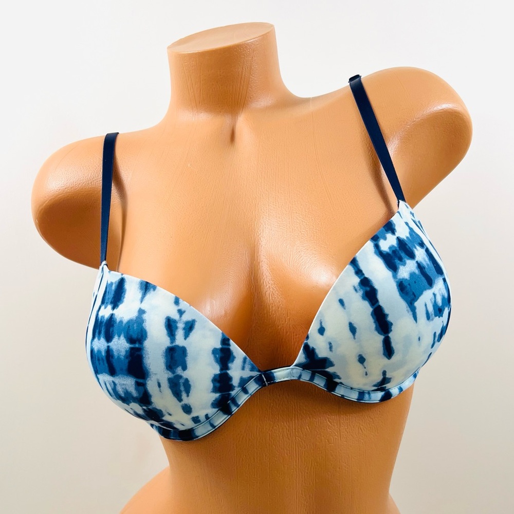 32C VS PINK Wear Everywhere Super Push Up Bra Tie Dye
